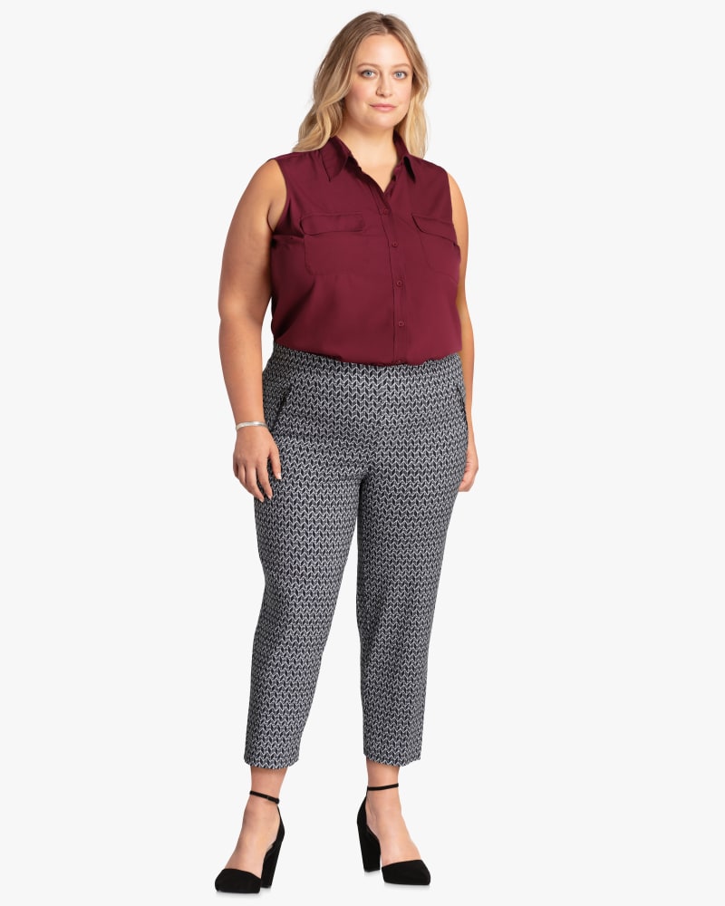 Plus size model with hourglass body shape wearing Madrid Pull-On Cropped Pants by Addition Elle | Dia&Co | dia_product_style_image_id:117814